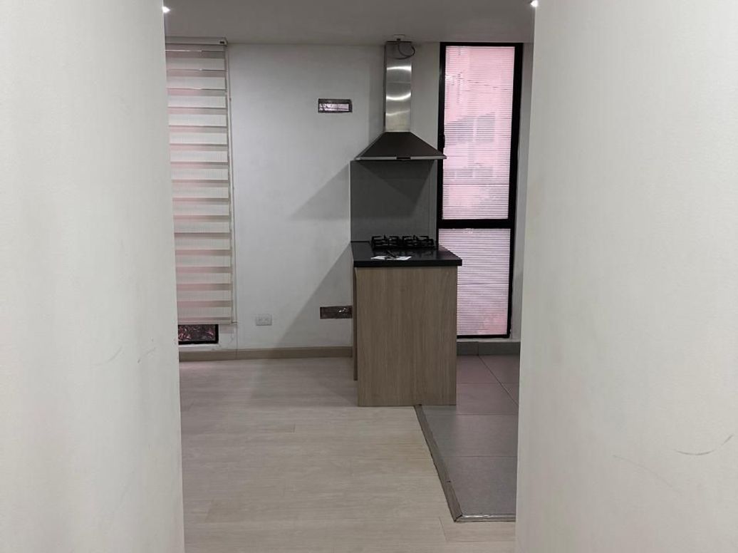 Apartamento de 3 alcobas en arriendo en El Rosario, Bogotá, 57 m² · foto 2 de 11