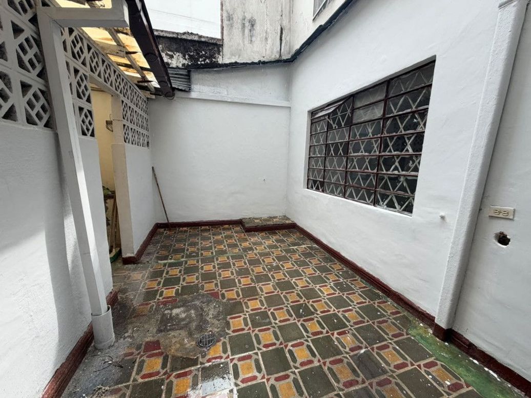 Casa de 5 alcobas en venta en Ciudad Jardín Sur, Bogotá, 18 m² · foto 13 de 19