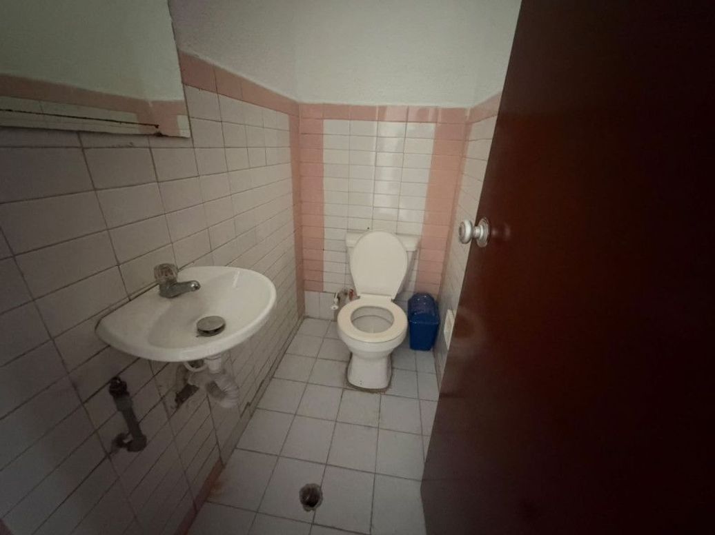 Casa de 5 alcobas en venta en Ciudad Jardín Sur, Bogotá, 18 m² · foto 5 de 19
