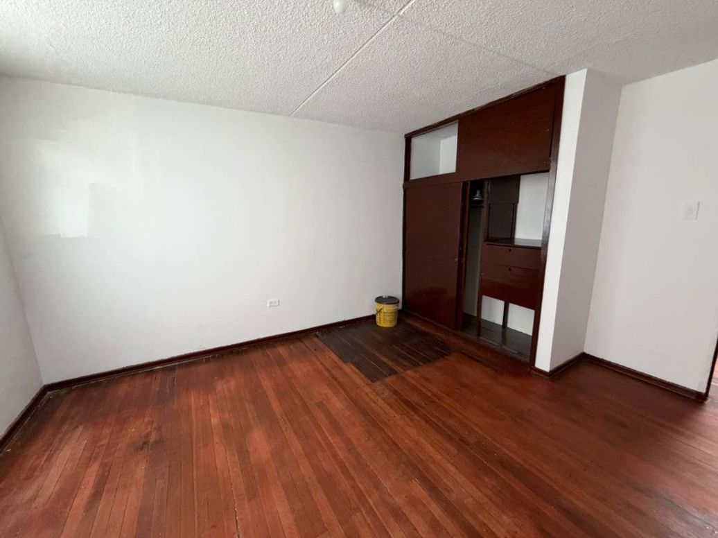 Casa de 5 alcobas en venta en Ciudad Jardín Sur, Bogotá, 18 m² · foto 18 de 19