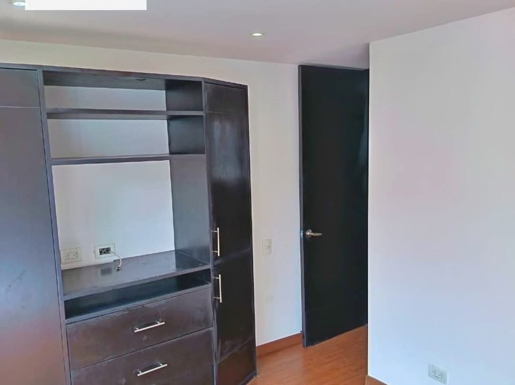 Apartamento de 2 alcobas en arriendo en Cedritos - Edif Cedritos 2, Bogotá, 65 m² · foto 4 de 11