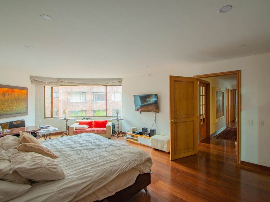 Apartamento de 2 alcobas en arriendo en La Cabrera, Bogotá, 340 m² · foto 16 de 20