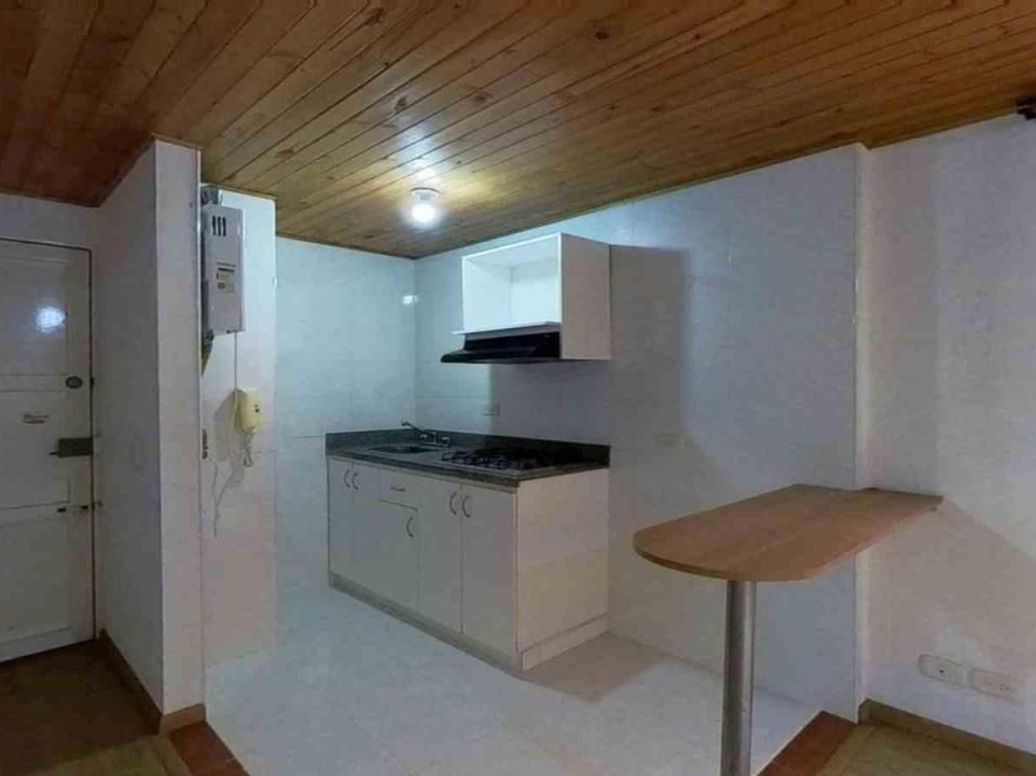 Apartamento de 1 alcoba en venta en San Antonio Norte, Bogotá, 35 m² · foto 5 de 11
