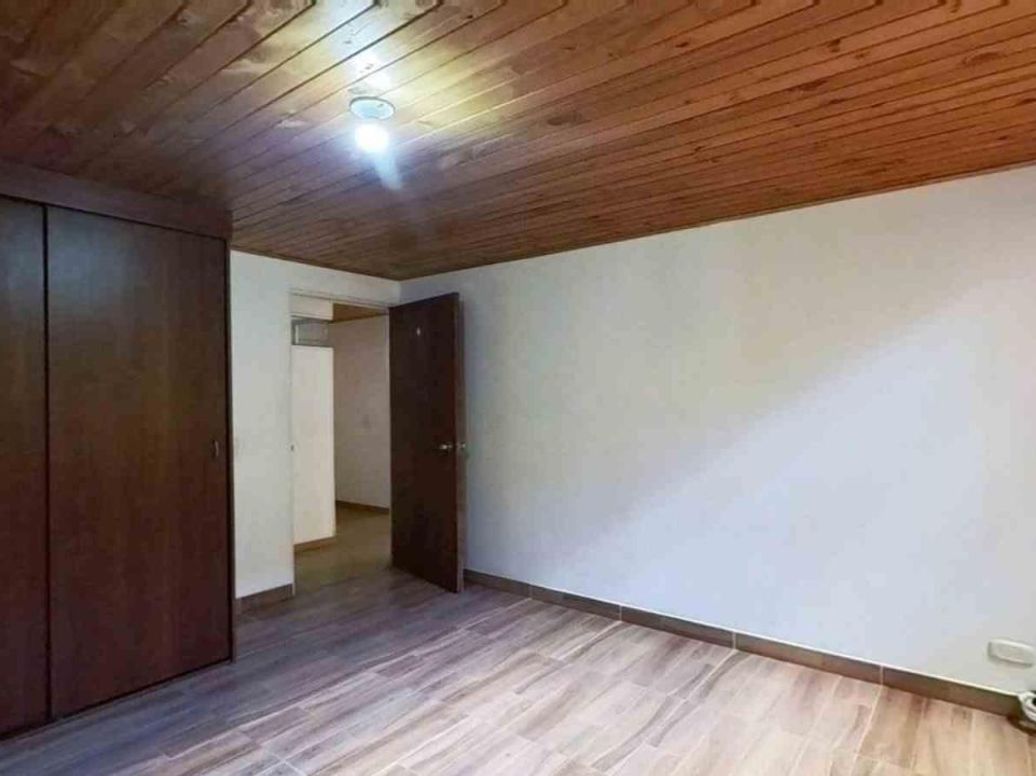 Apartamento de 1 alcoba en venta en San Antonio Norte, Bogotá, 35 m² · foto 4 de 11