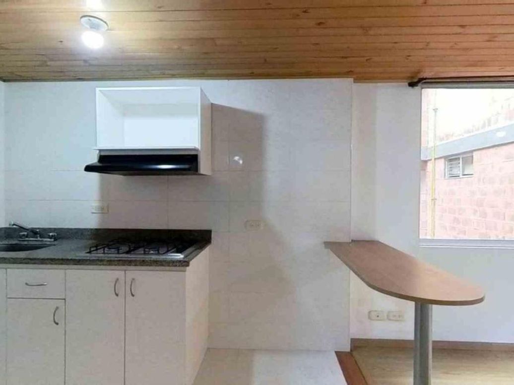 Apartamento de 1 alcoba en venta en San Antonio Norte, Bogotá, 35 m² · foto 7 de 11