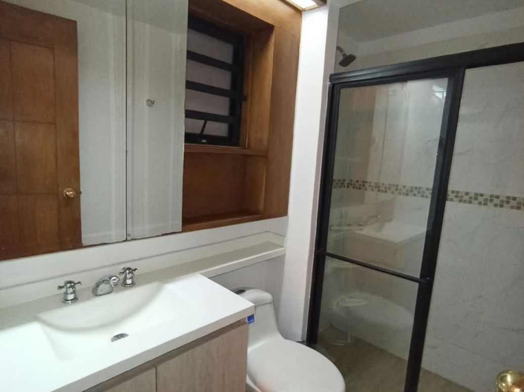 Casa de 1 alcoba en arriendo en Samper, Bogotá, 104 m² · foto 6 de 17