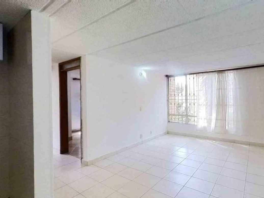Apartamento de 2 alcobas en venta en El Tintal, Bogotá, 39 m² · foto 2 de 20