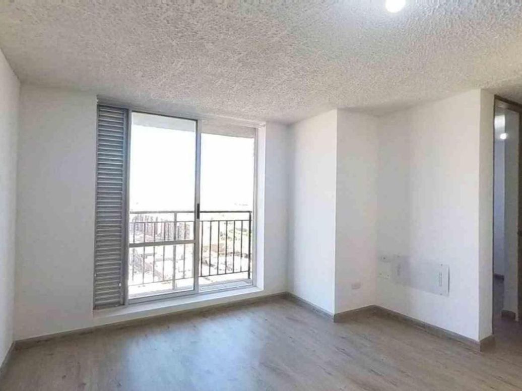 Apartamento de 2 alcobas en venta en Santa Catalina, Bogotá, 39 m² · foto 2 de 18