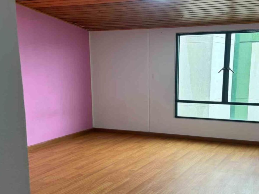 Apartamento de 4 alcobas en venta en Toberin, Bogotá, 135 m² · foto 2 de 10