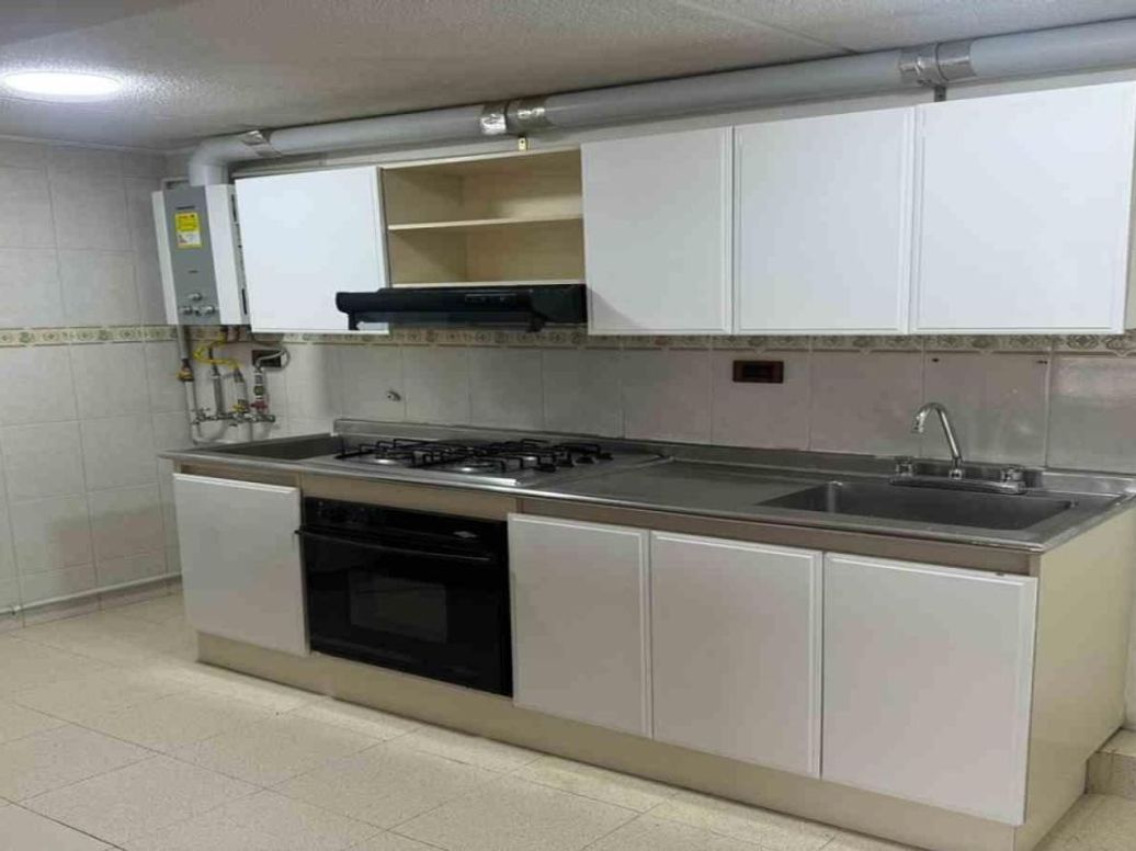Apartamento de 4 alcobas en venta en Toberin, Bogotá, 135 m² · foto 7 de 10