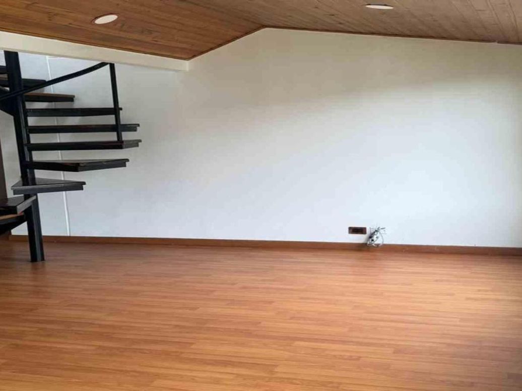 Apartamento de 4 alcobas en venta en Toberin, Bogotá, 135 m² · foto 3 de 10
