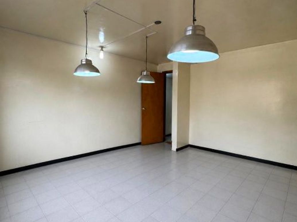Casa de 6 alcobas en arriendo en El Vergel, Bogotá, 540 m² · foto 2 de 20