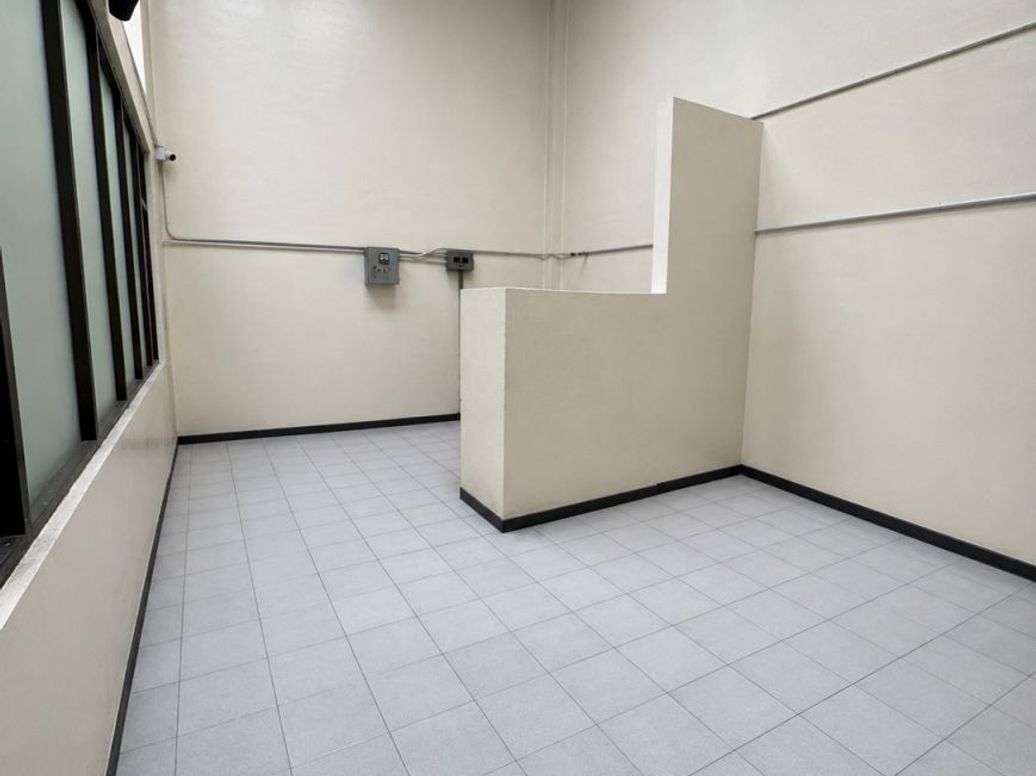 Casa de 6 alcobas en arriendo en El Vergel, Bogotá, 540 m² · foto 11 de 20