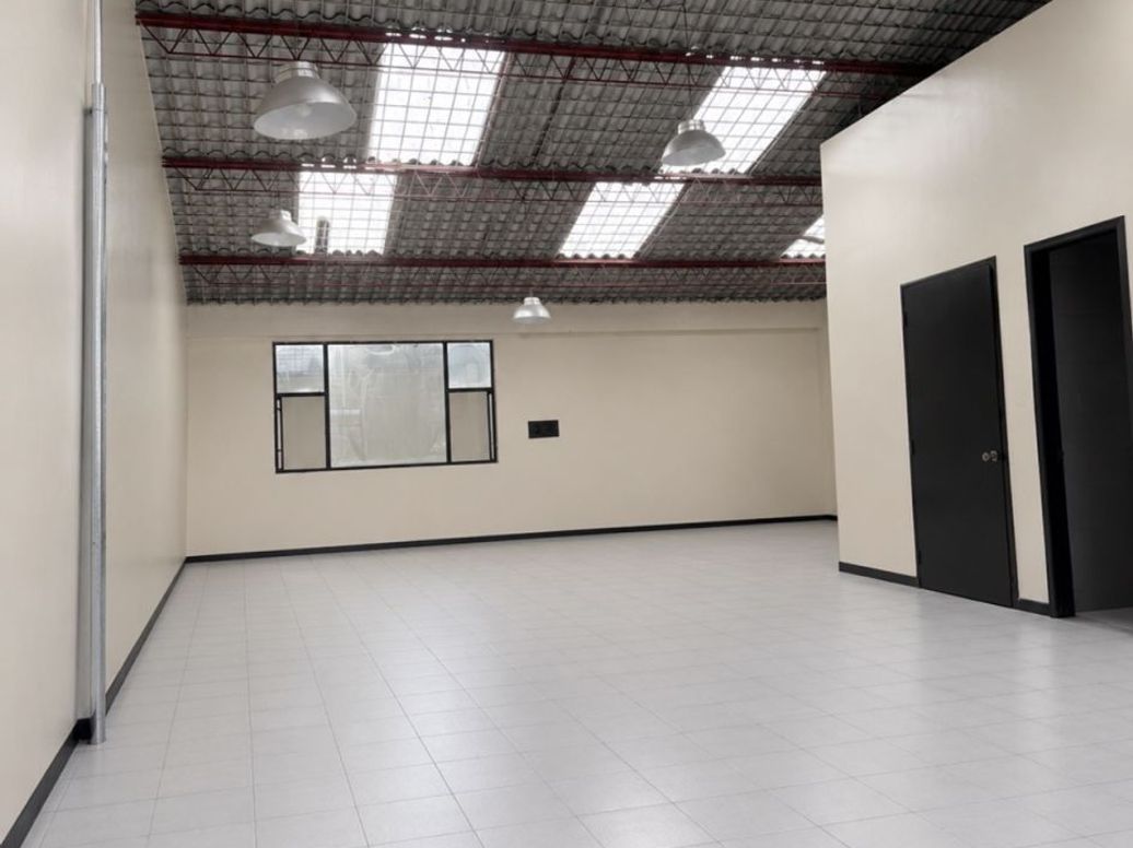 Casa de 6 alcobas en arriendo en El Vergel, Bogotá, 540 m² · foto 16 de 20