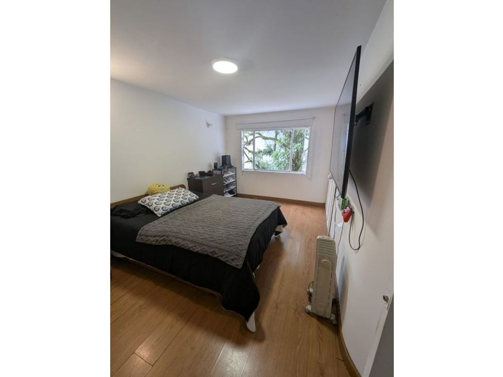 Casa de 4 alcobas en venta en Cedritos, Bogotá, 180 m² · foto 10 de 11