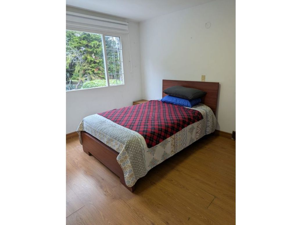 Casa de 4 alcobas en venta en Cedritos, Bogotá, 180 m² · foto 8 de 11