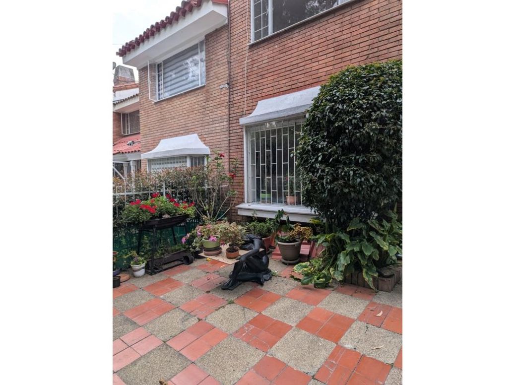 Casa de 4 alcobas en venta en Cedritos, Bogotá, 180 m² · foto 4 de 11