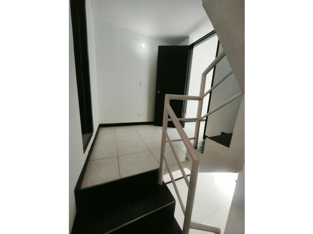 Casa de 2 alcobas en venta en Nueva Castilla, Bogotá, 54 m² · foto 10 de 20