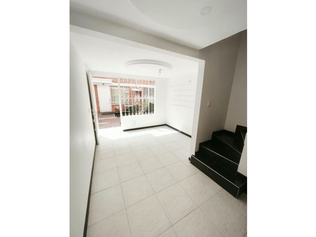 Casa de 2 alcobas en venta en Nueva Castilla, Bogotá, 54 m² · foto 6 de 20