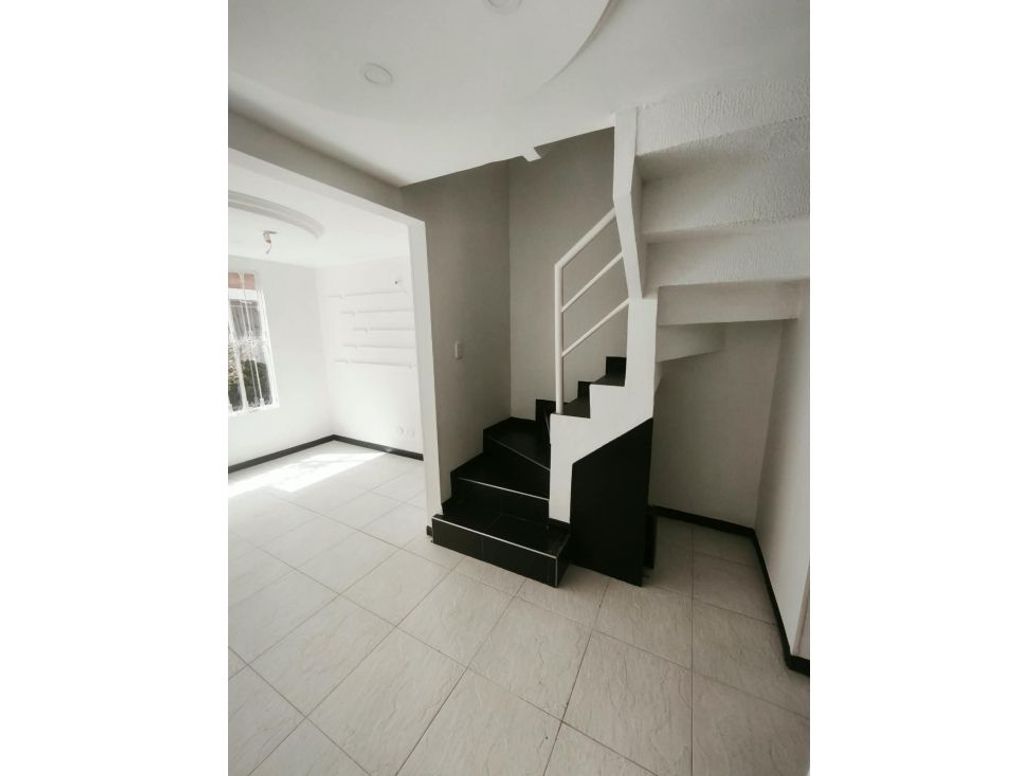Casa de 2 alcobas en venta en Nueva Castilla, Bogotá, 54 m² · foto 7 de 20