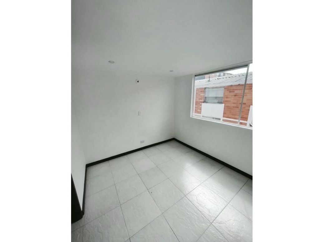 Casa de 2 alcobas en venta en Nueva Castilla, Bogotá, 54 m² · foto 15 de 20