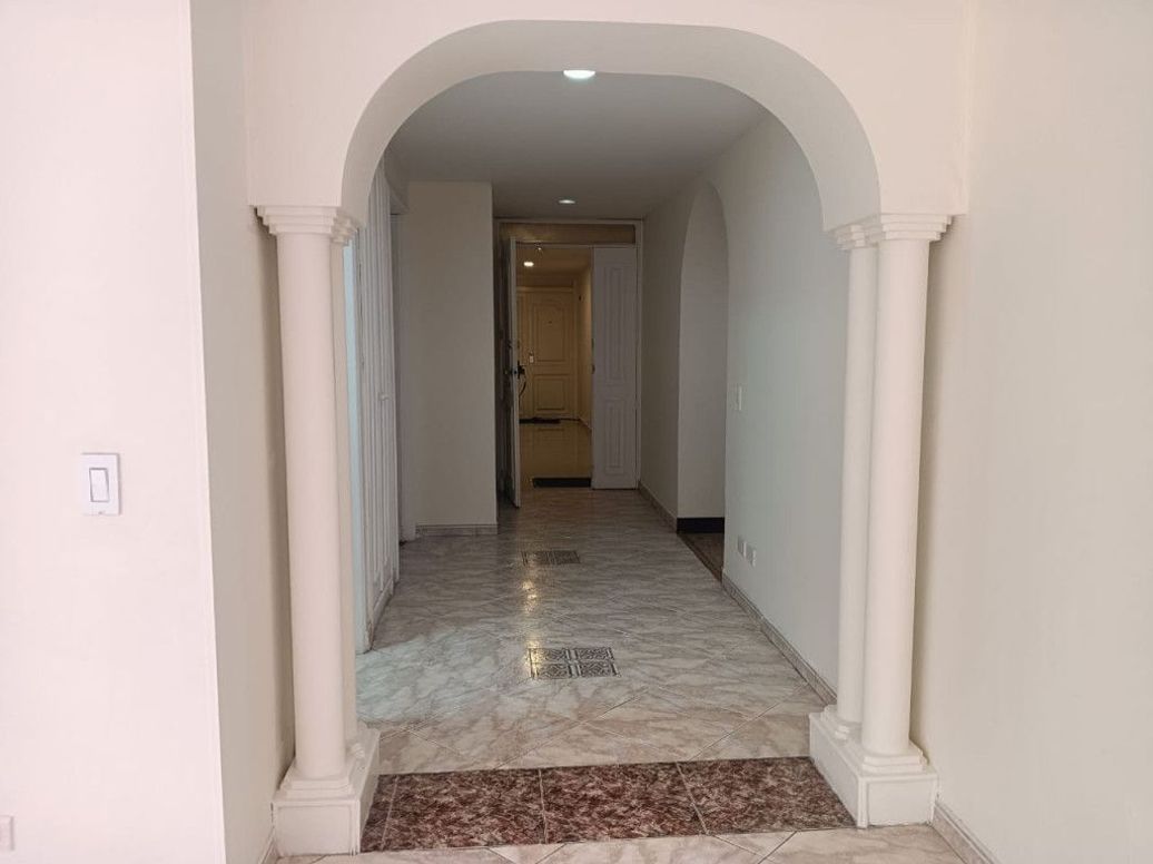 Apartamento de 3 alcobas en arriendo en Chico Norte Et. Iii, Bogotá, 123 m² · foto 15 de 20