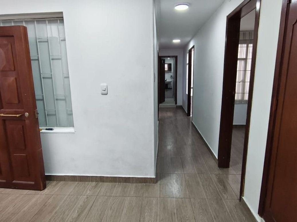 Apartamento de 3 alcobas en arriendo en Ricaurte, Bogotá, 130 m² · foto 15 de 20