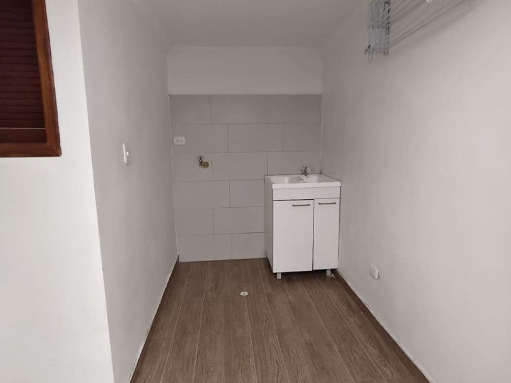Apartamento de 3 alcobas en arriendo en Ricaurte, Bogotá, 130 m² · foto 17 de 20