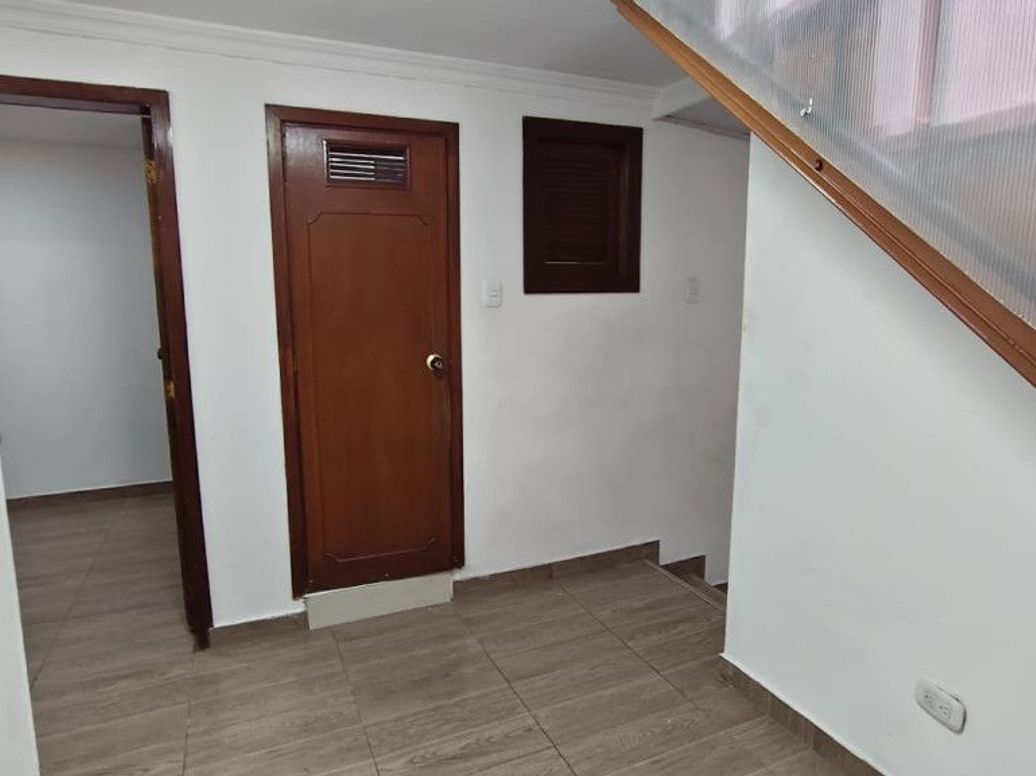 Apartamento de 3 alcobas en arriendo en Ricaurte, Bogotá, 130 m² · foto 3 de 20