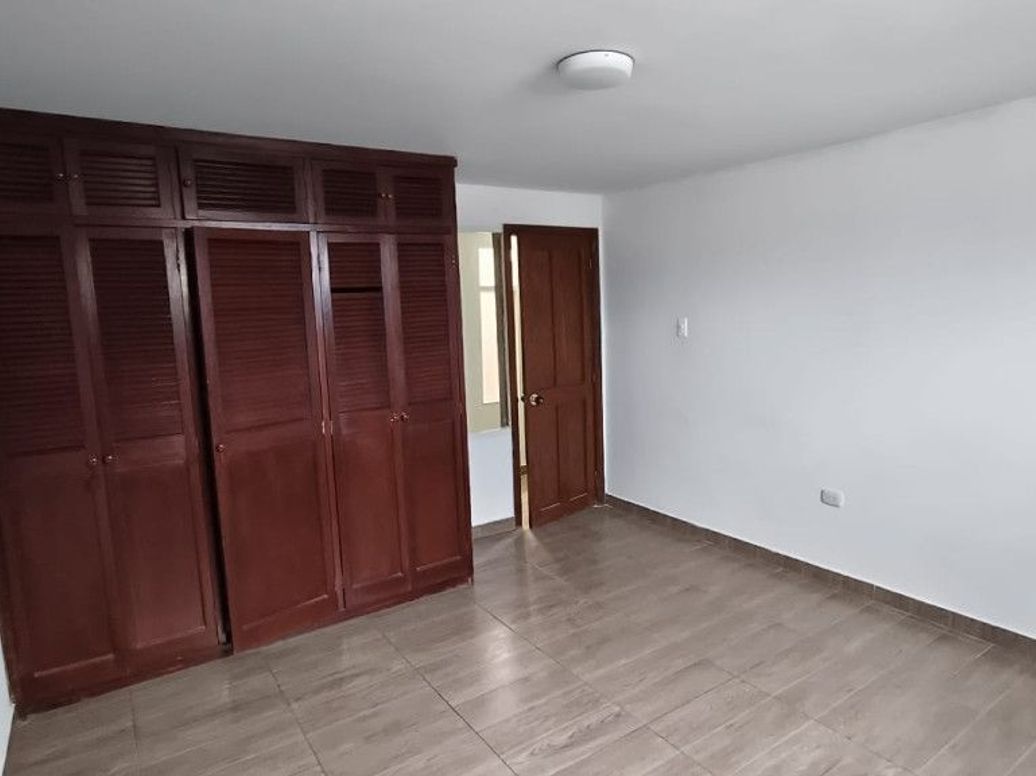 Apartamento de 3 alcobas en arriendo en Ricaurte, Bogotá, 130 m² · foto 19 de 20