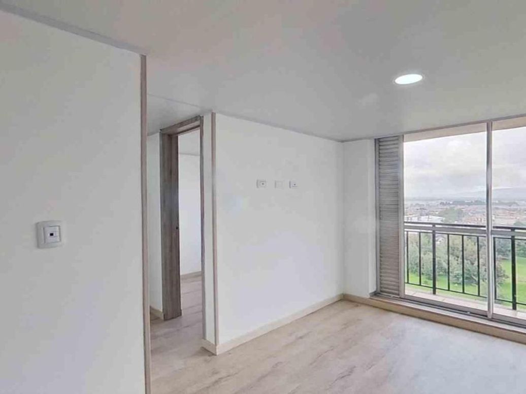 Apartamento de 2 alcobas en venta en Almagrario, Bogotá, 38 m² · foto 2 de 17