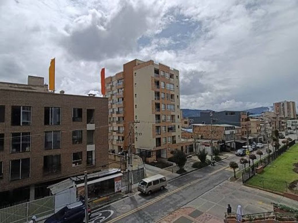 Apartamento de 3 alcobas en venta en Britalia Norte, Bogotá, 66 m² · foto 2 de 20