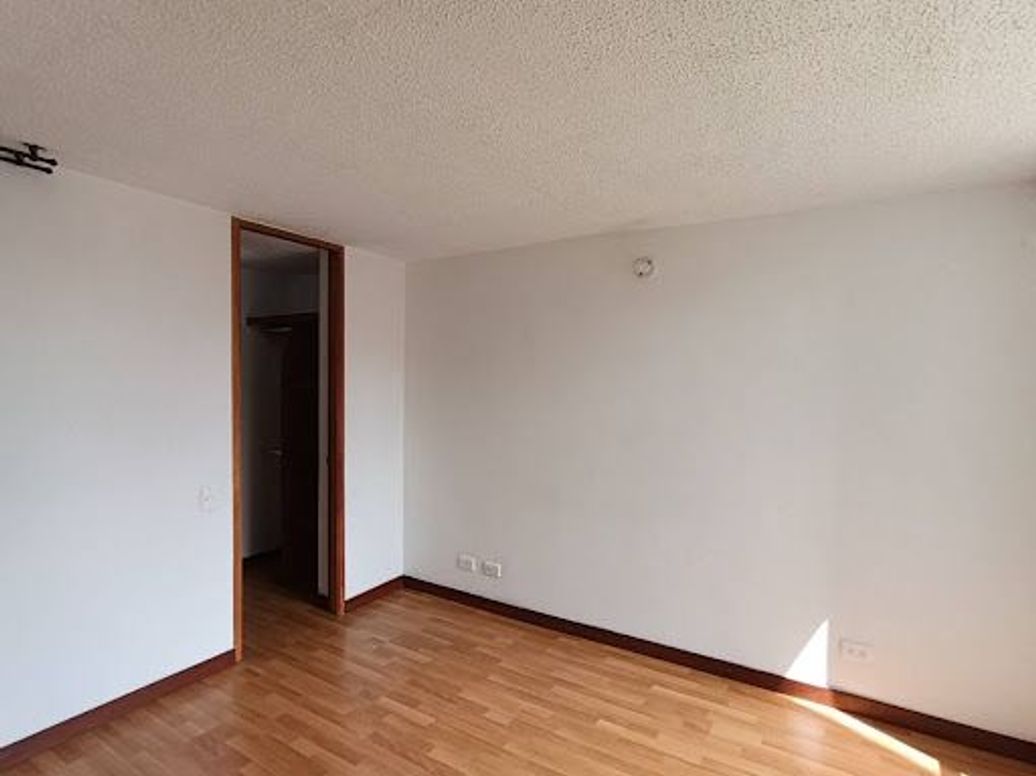Apartamento de 3 alcobas en venta en Britalia Norte, Bogotá, 66 m² · foto 11 de 20