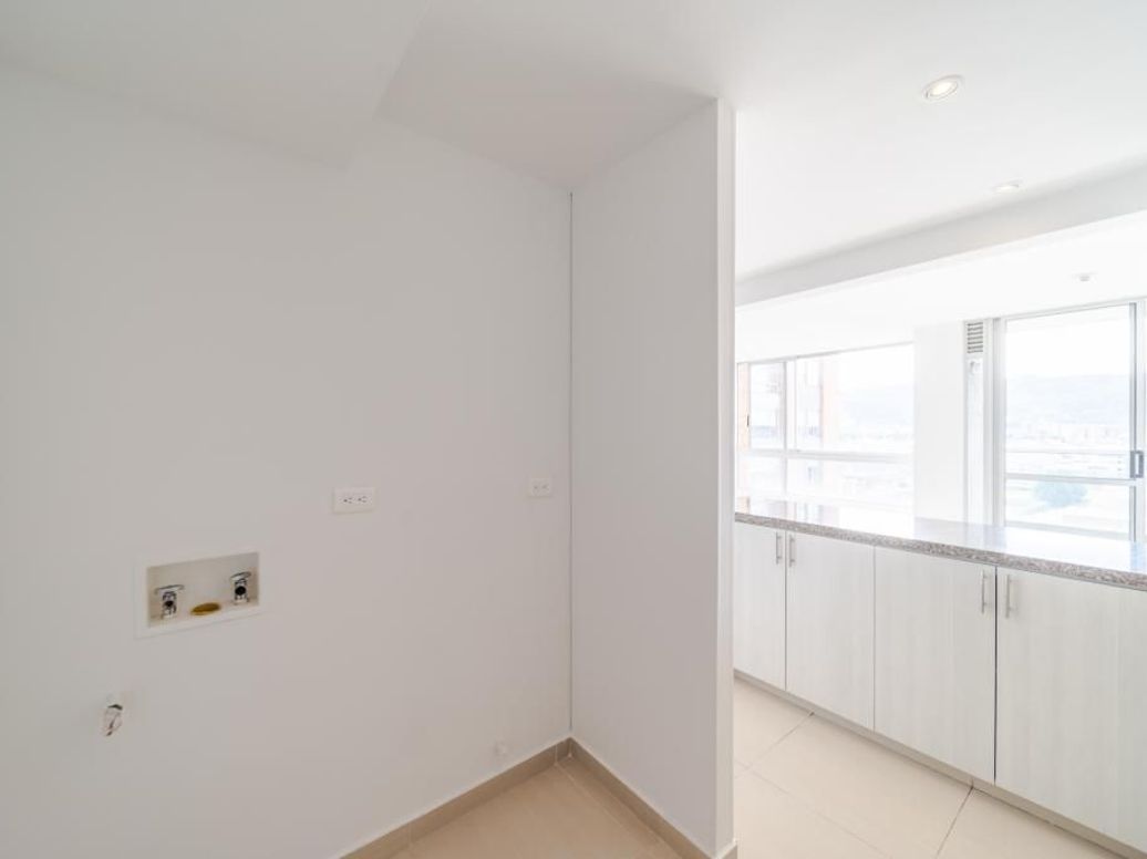 Apartamento de 2 alcobas en venta en Prado Veraniego Sur, Bogotá, 58 m² · foto 11 de 20