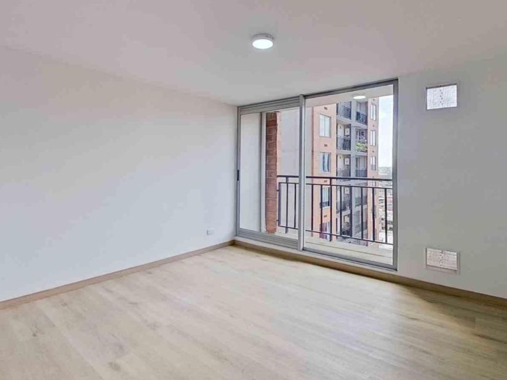 Apartamento de 2 alcobas en venta en Fontibón Centro, Bogotá, 42 m² · foto 6 de 17