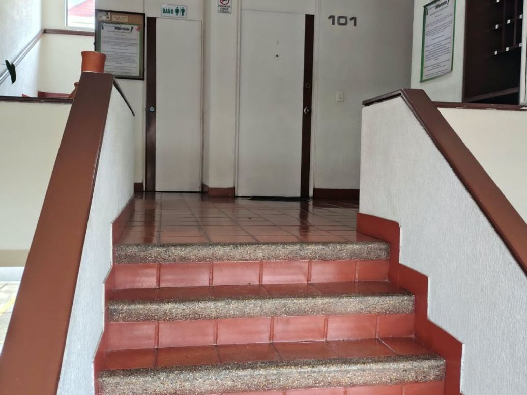 Apartaestudio en arriendo en Santa Teresita, Bogotá, 31 m² · foto 11 de 11