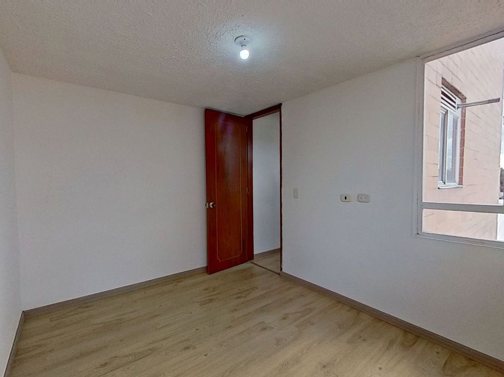 Apartamento de 3 alcobas en venta en India Catalina, Bogotá, 47 m² · foto 8 de 19
