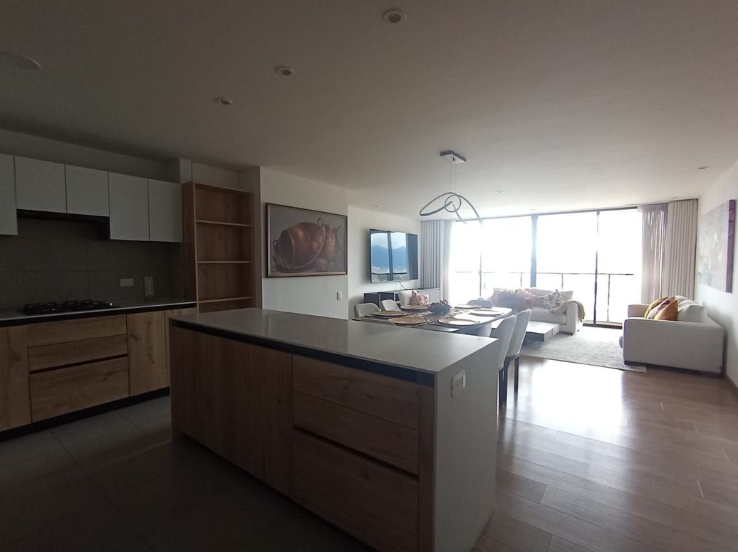Apartamento de 3 alcobas en arriendo en Cjr Gran Reserva De Mallorca, Bogotá, 111 m² · foto 6 de 18