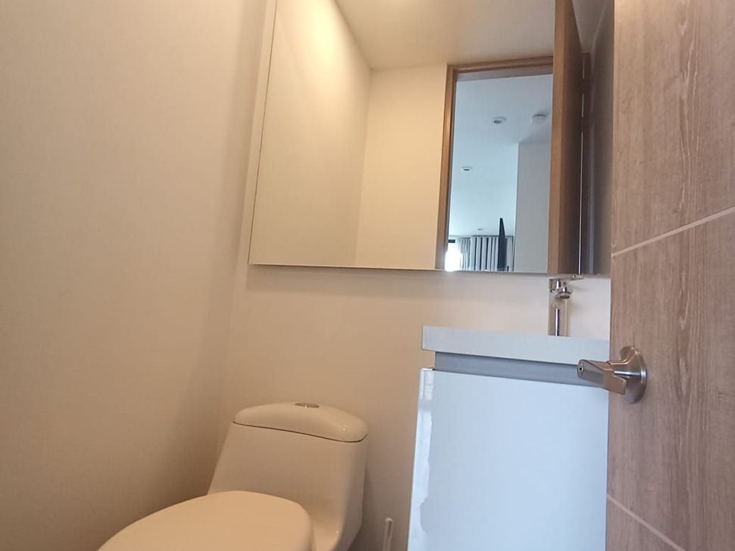 Apartamento de 3 alcobas en arriendo en Cjr Gran Reserva De Mallorca, Bogotá, 111 m² · foto 5 de 18