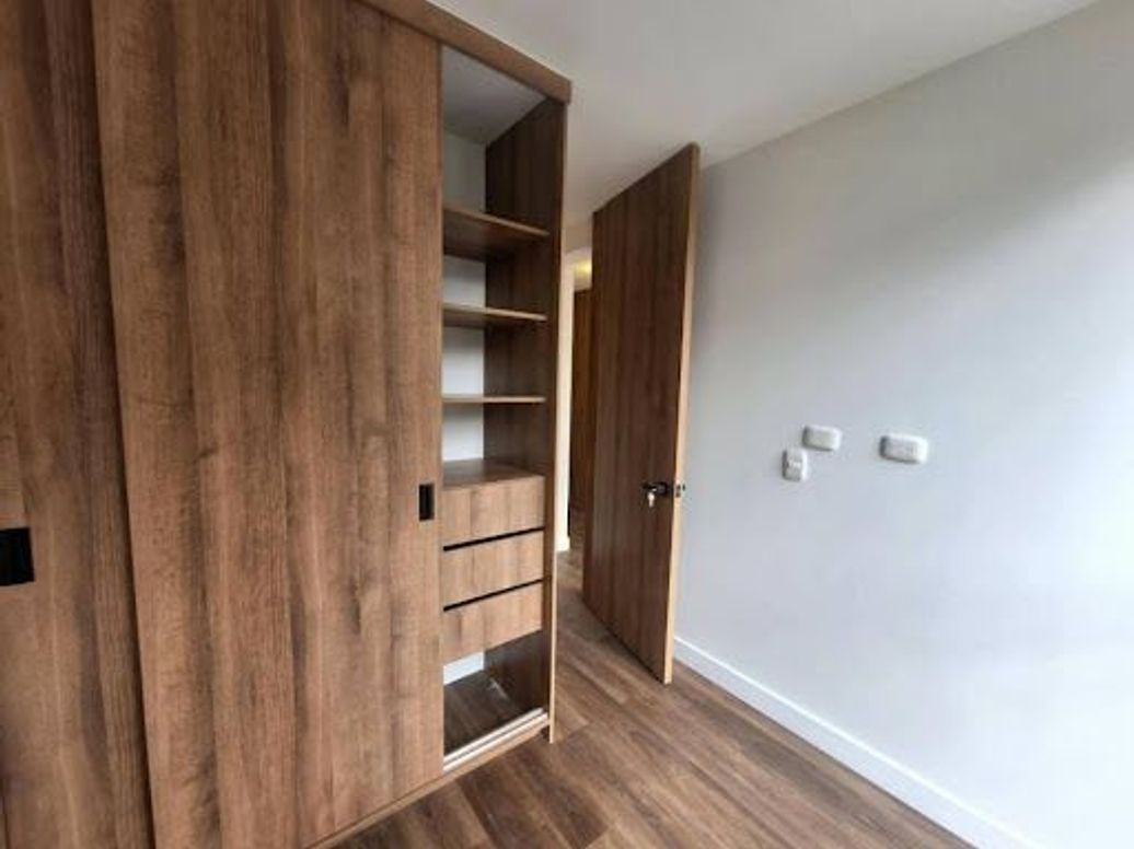 Apartamento de 2 alcobas en arriendo en Santa Helena Et. I, Bogotá, 40 m² · foto 5 de 13