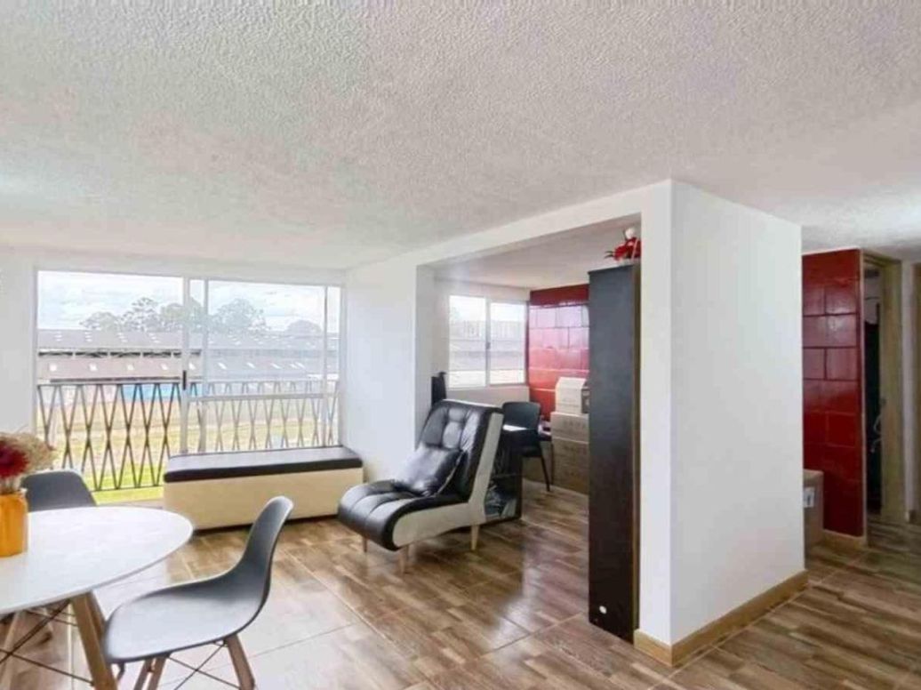 Apartamento de 2 alcobas en venta en Puente Grande, Bogotá, 46 m² · foto 2 de 20