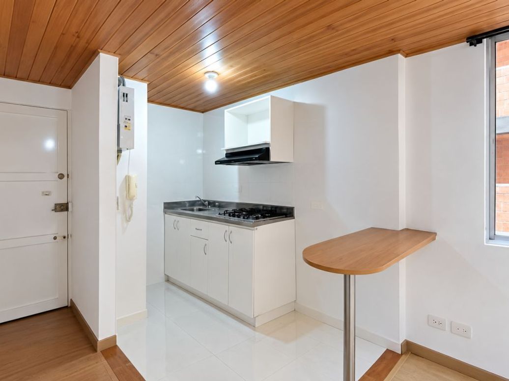 Apartamento de 1 alcoba en venta en San Antonio Norte, Bogotá, 36 m² · foto 2 de 8