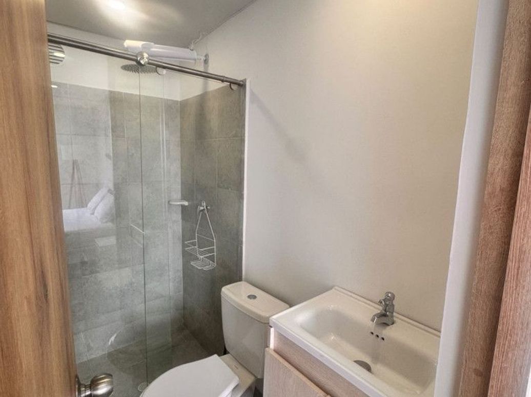 Apartaestudio en arriendo en Las Nieves, Bogotá, 26 m² · foto 7 de 11
