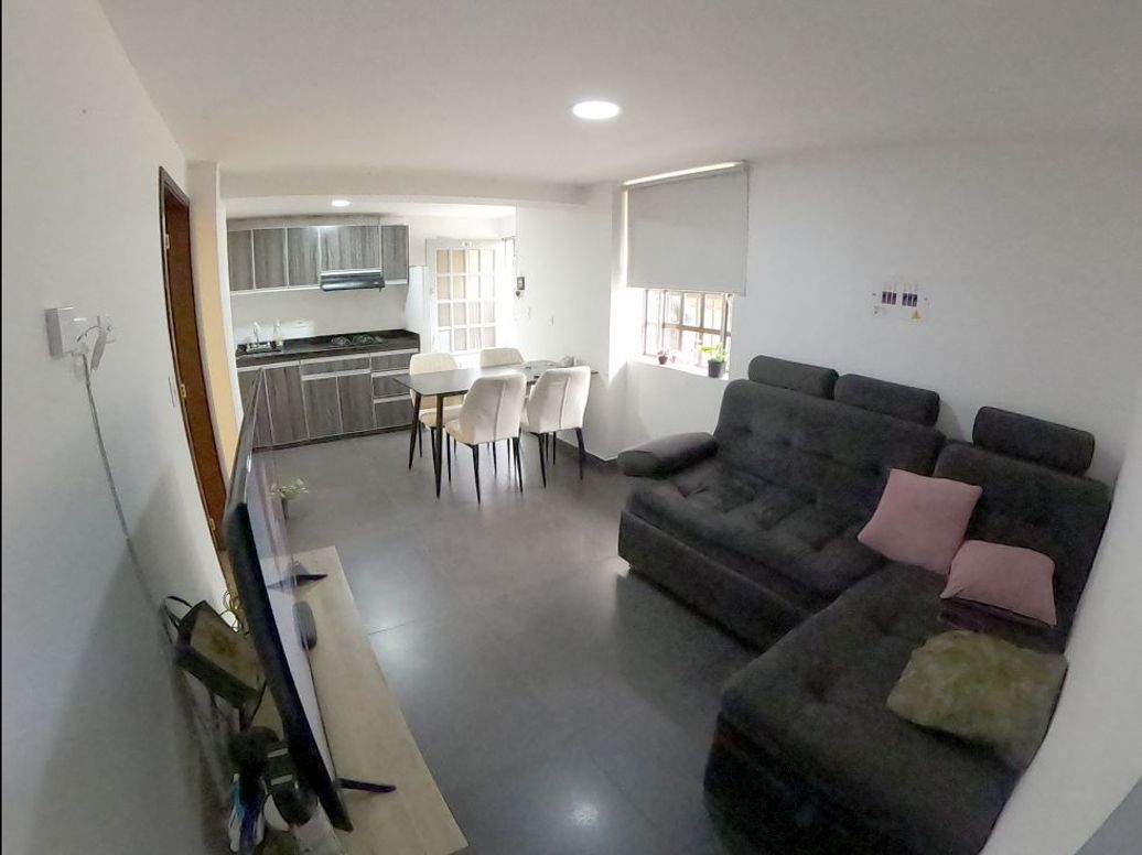 Casa de 11 alcobas en venta en Quirigua, Bogotá, 269 m² · foto 9 de 18