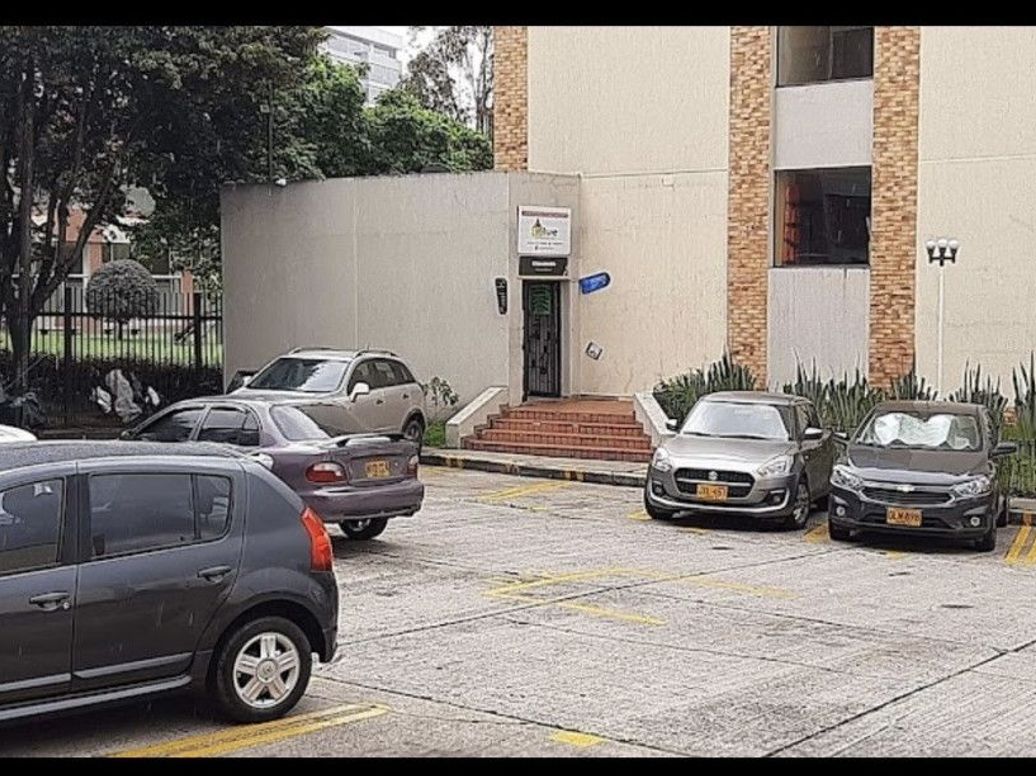 Apartamento de 3 alcobas en venta en Hacienda Cordoba, Bogotá, 73 m² · foto 12 de 15