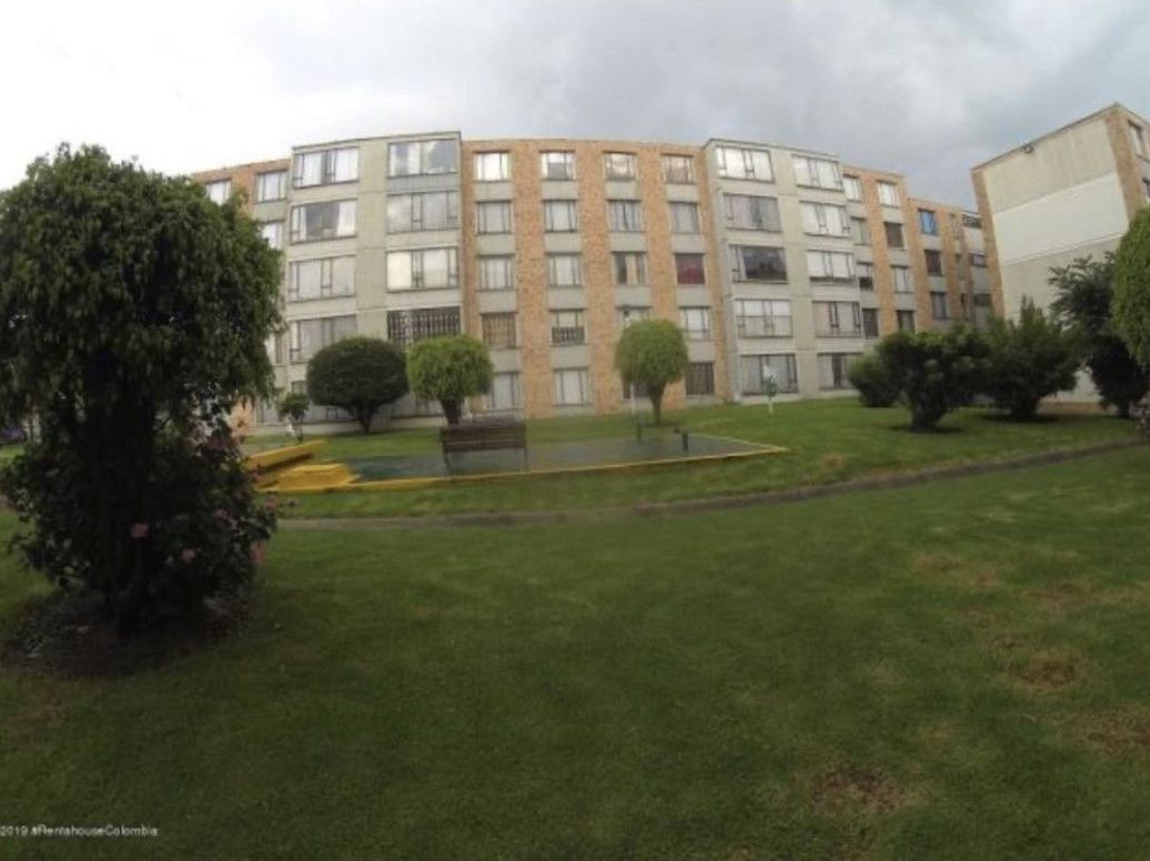 Apartamento de 3 alcobas en venta en Hacienda Cordoba, Bogotá, 73 m² · foto 13 de 15