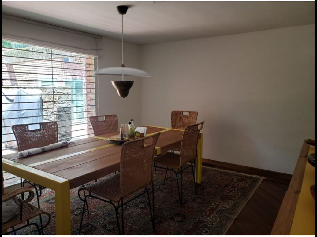 Casa de 4 alcobas en venta en Niza, Bogotá, 350 m² · foto 4 de 9