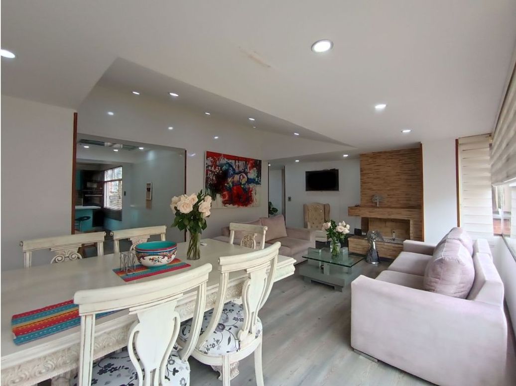 Apartamento de 4 alcobas en venta en Los Cedros, Bogotá, 97 m² · foto 4 de 19