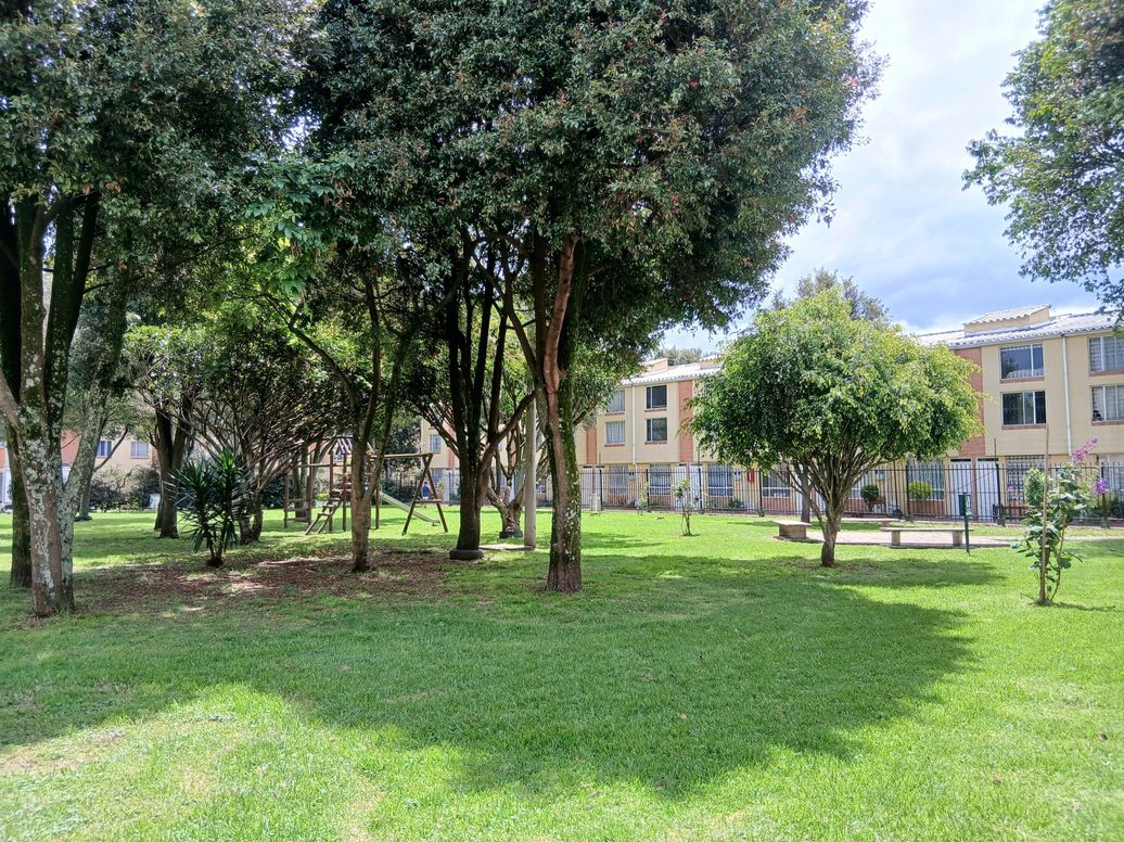 Casa de 2 alcobas en venta en A.S.D, Bogotá, 57 m² · foto 2 de 15