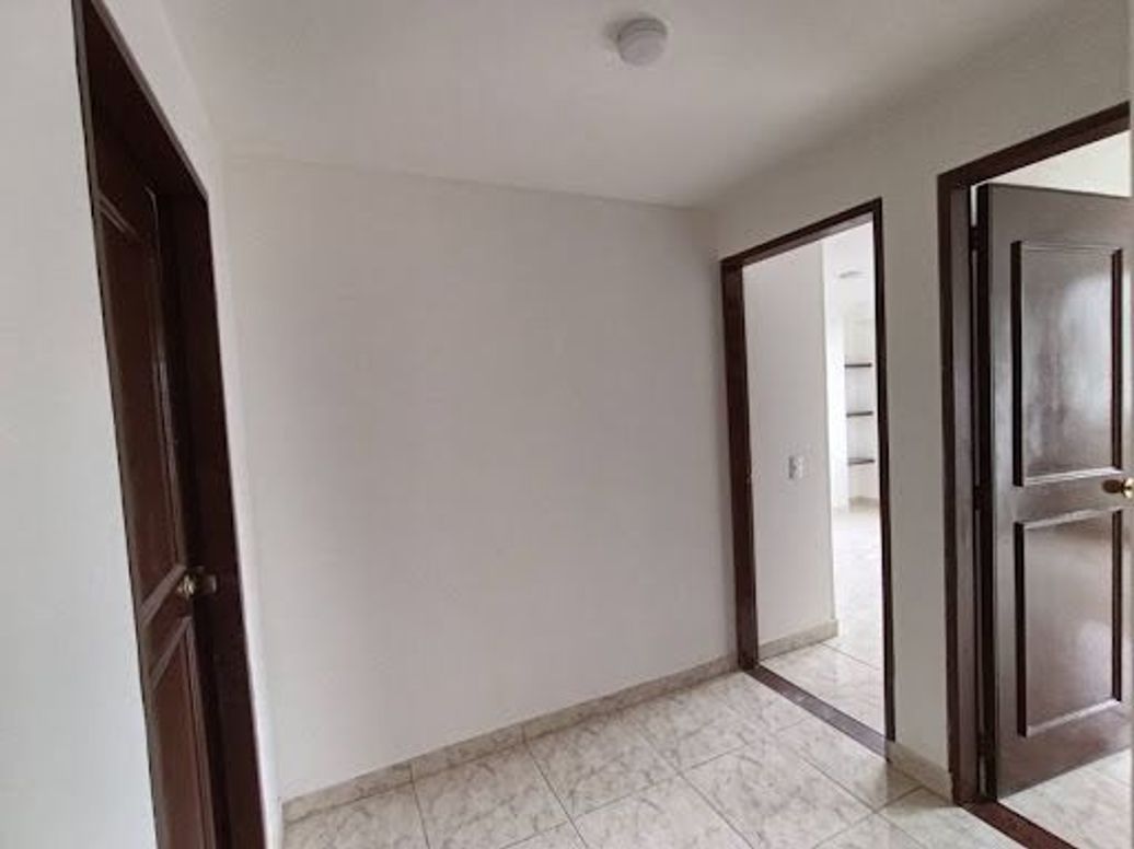 Apartamento de 3 alcobas en venta en San José Del Prado, Bogotá, 95 m² · foto 9 de 20